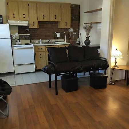 Awesome Cozy 1 Bedroom Coachhouse Toronto Dış mekan fotoğraf