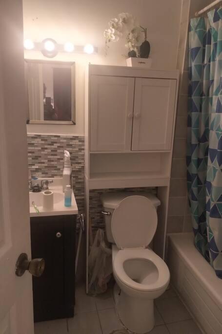 Awesome Cozy 1 Bedroom Coachhouse Toronto Dış mekan fotoğraf